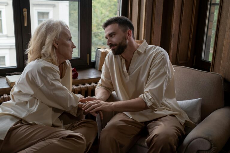 How to talk to an aging parent about needing help at home